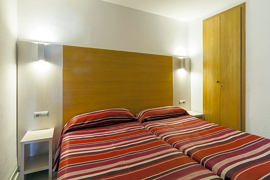 Ibiza JET Apartamentos - Adults Only