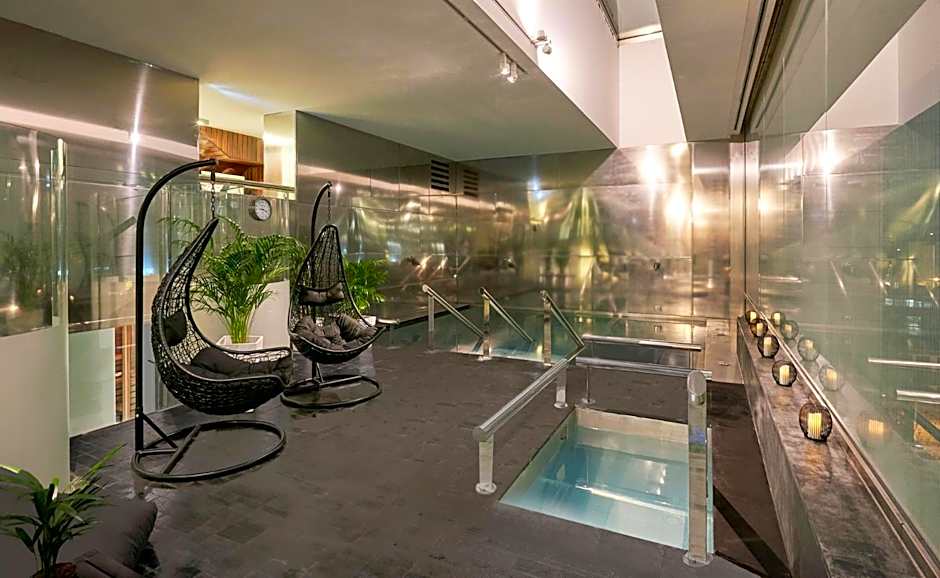 NH Collection Barcelona Constanza