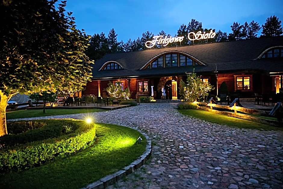 Kompleks rekreacyjno- hotelowo-wypoczynkowy FIRLEJOWE SIOŁO