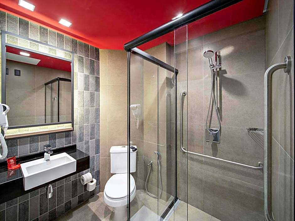 Ibis Curitiba Batel