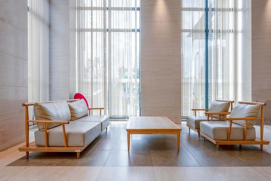 Ji Hotel Ningbo Yinzhou Wanda