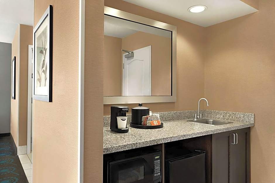 Hampton Inn By Hilton & Suites Grafton