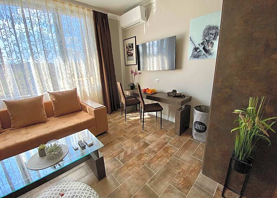 Luxury Apartments Ivon