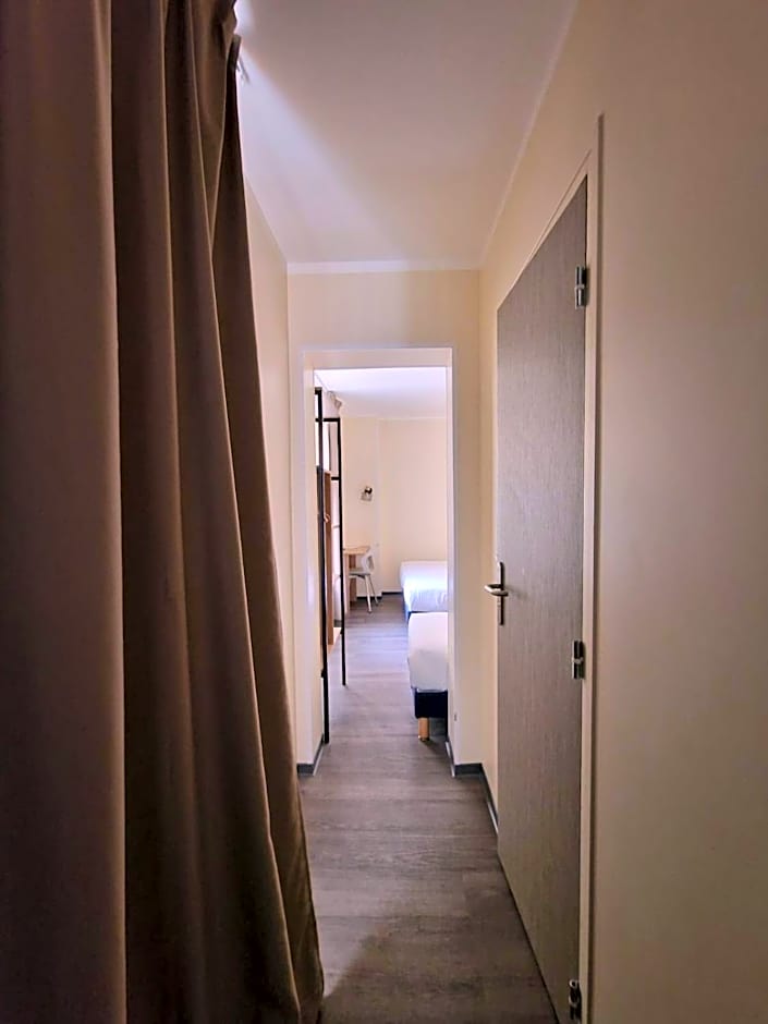 Foto 1 daripada 10 — Triple Room