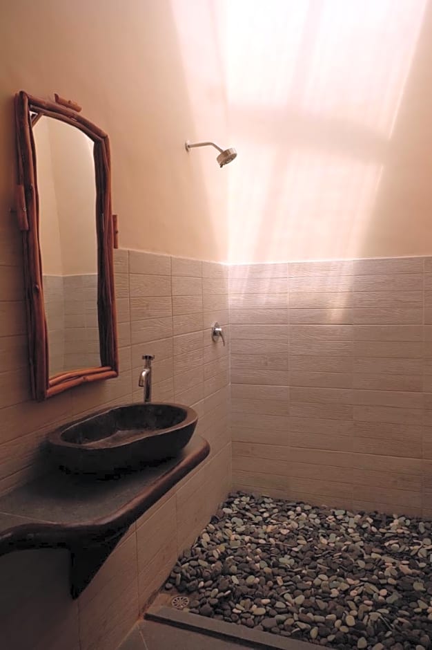 Kelapa Surf Villa – Yeh Sumbul, WY