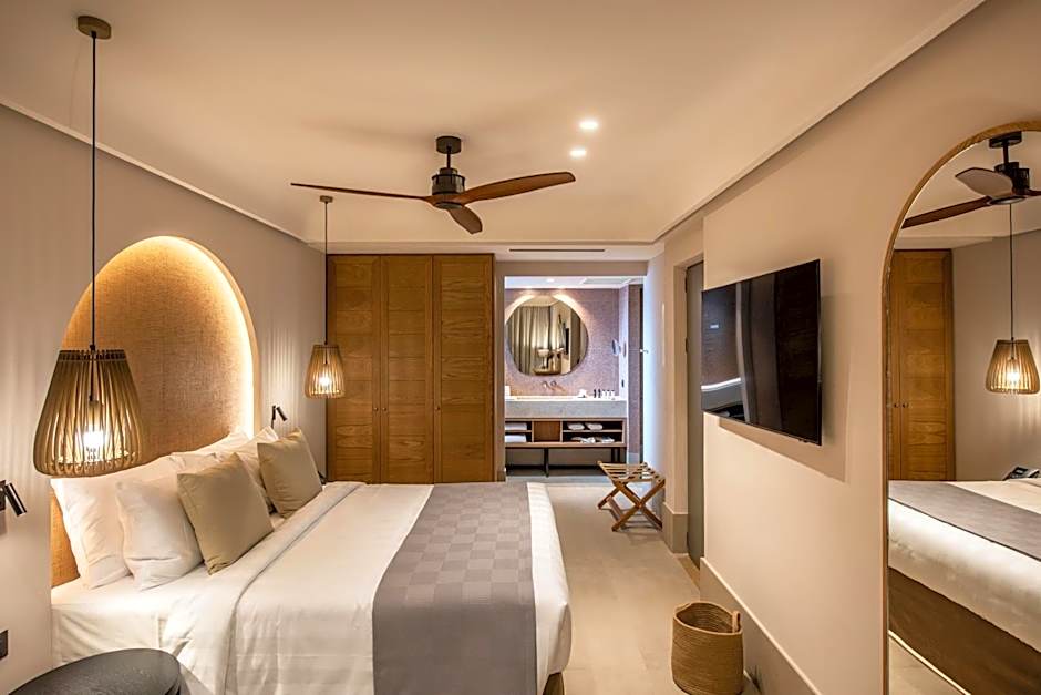 Paralos Venus Suites Adults Only