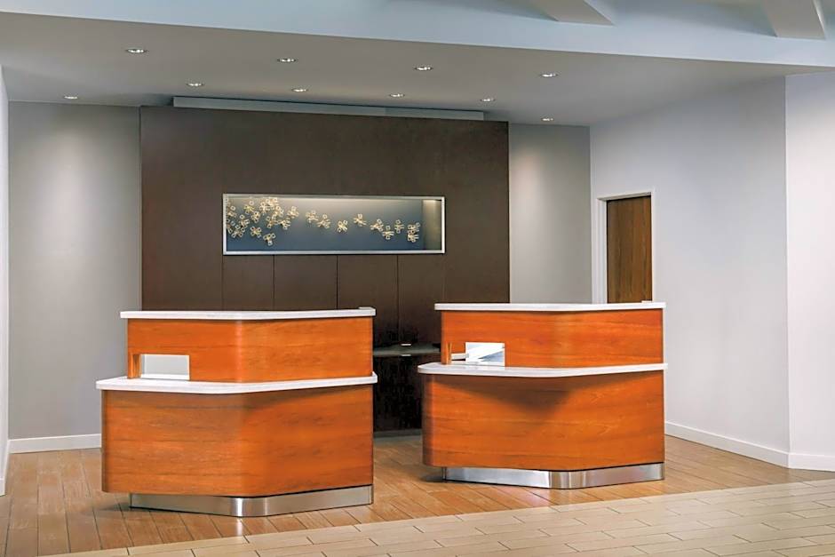 Courtyard by Marriott Los Angeles Woodland Hills