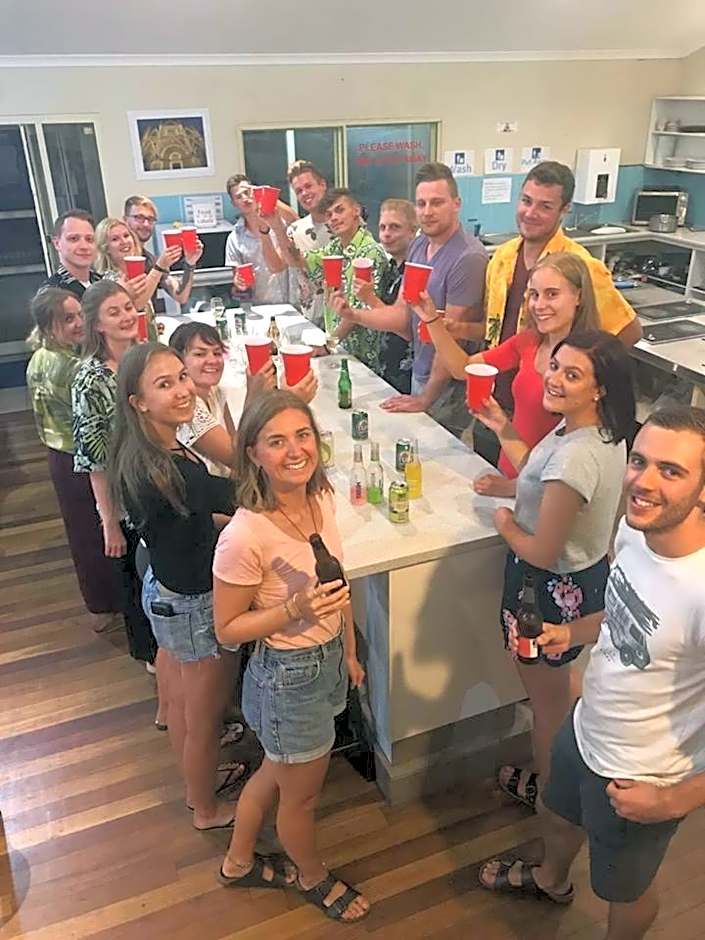 Flashpackers Hervey Bay Hostel
