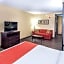 Holiday Inn Express & Suites Elkton - University Area