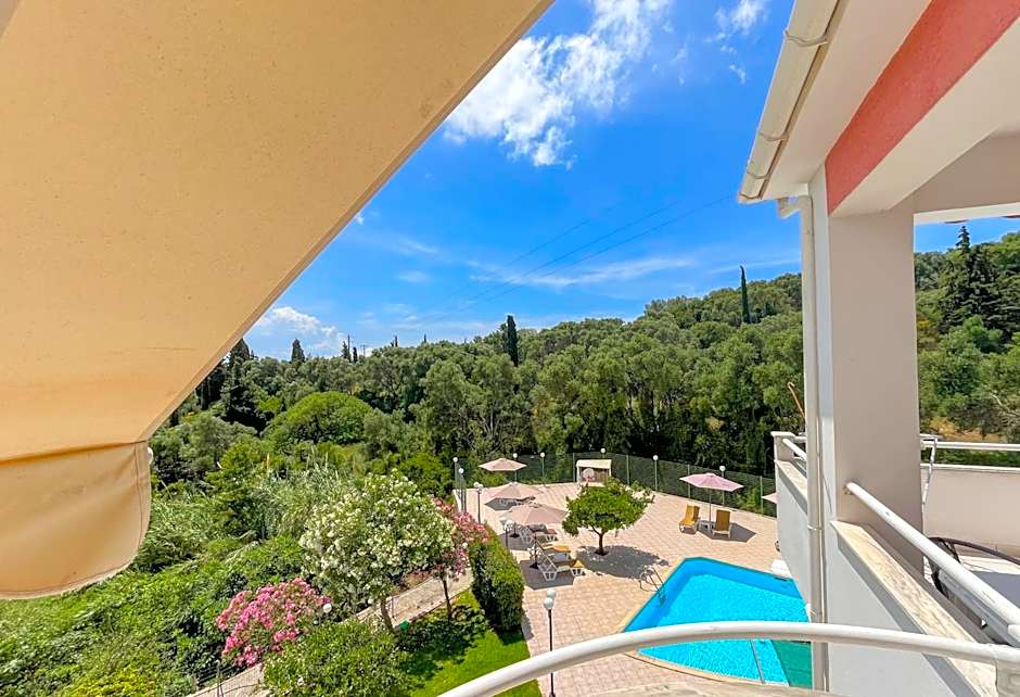 Amazona Apartments and Studios