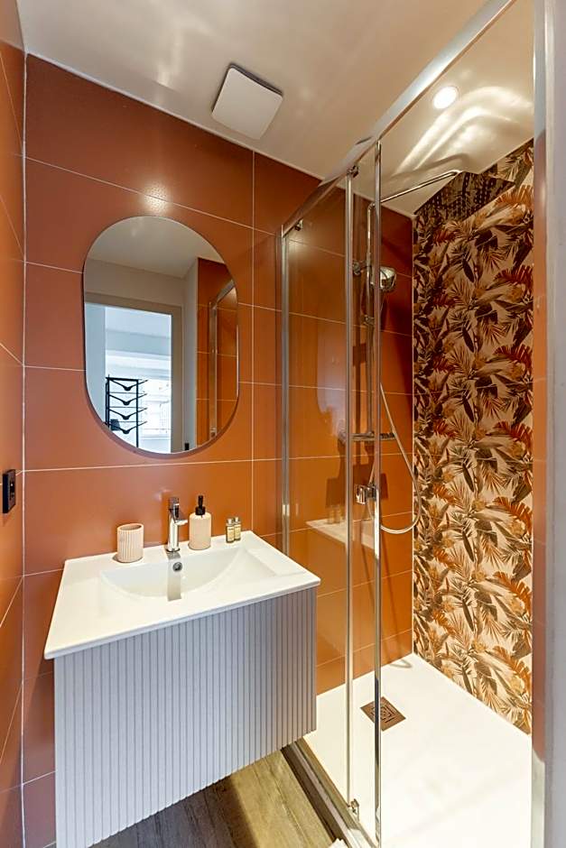 PARADISE Earth & Sea