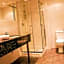 Hotel Pause - Free WiFi & Free Parking!!