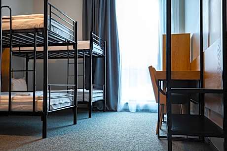 6-Bed Mixed Dormitory Room