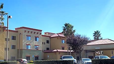 Best Western Hesperia-Victorville Suites