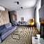 NoBo Hotel - business