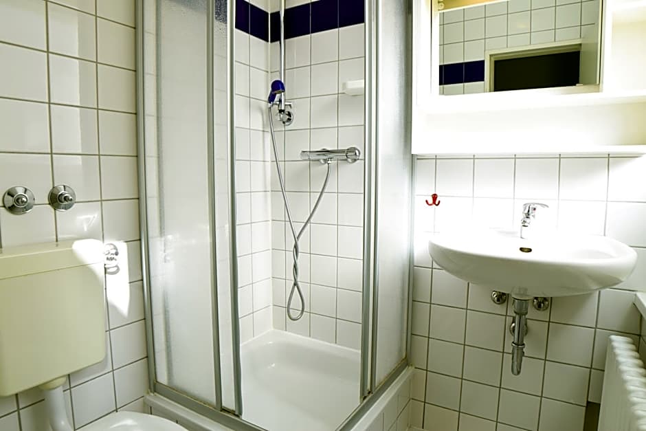 Amstel House Hostel