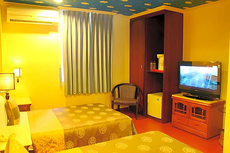 Shinyes Motel