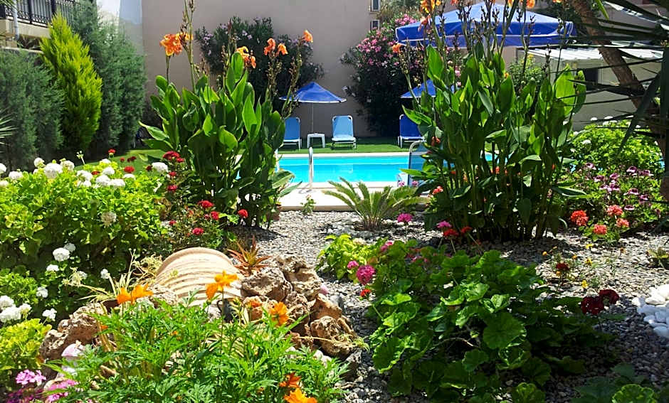 Nicolas Studios & Apartments