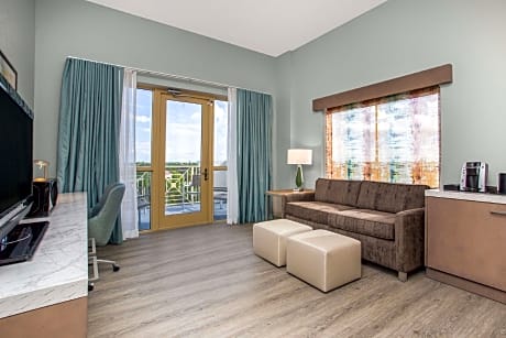 1 King Studio Balcony Accessible Ste W/Tub Ns