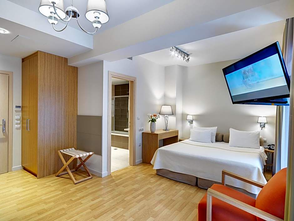 Phidias Piraeus Hotel