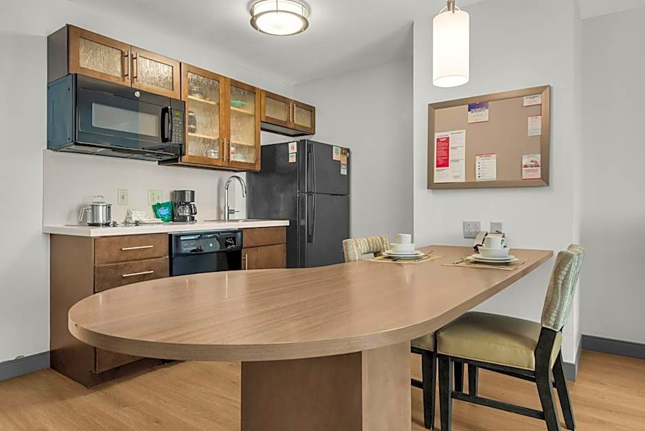 Candlewood Suites Pensacola - University Area By IHG