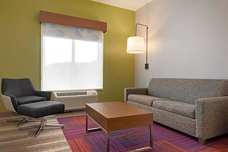 Queen Suite with Two Queen Beds