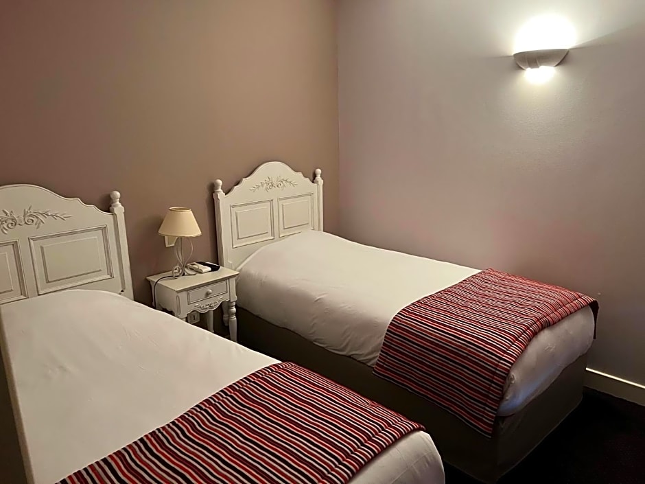 Hotel Village Motel