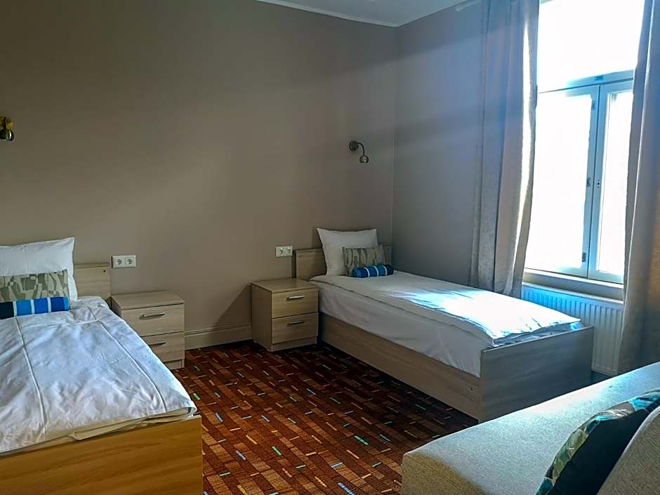 Villa Kadriorg Hostel