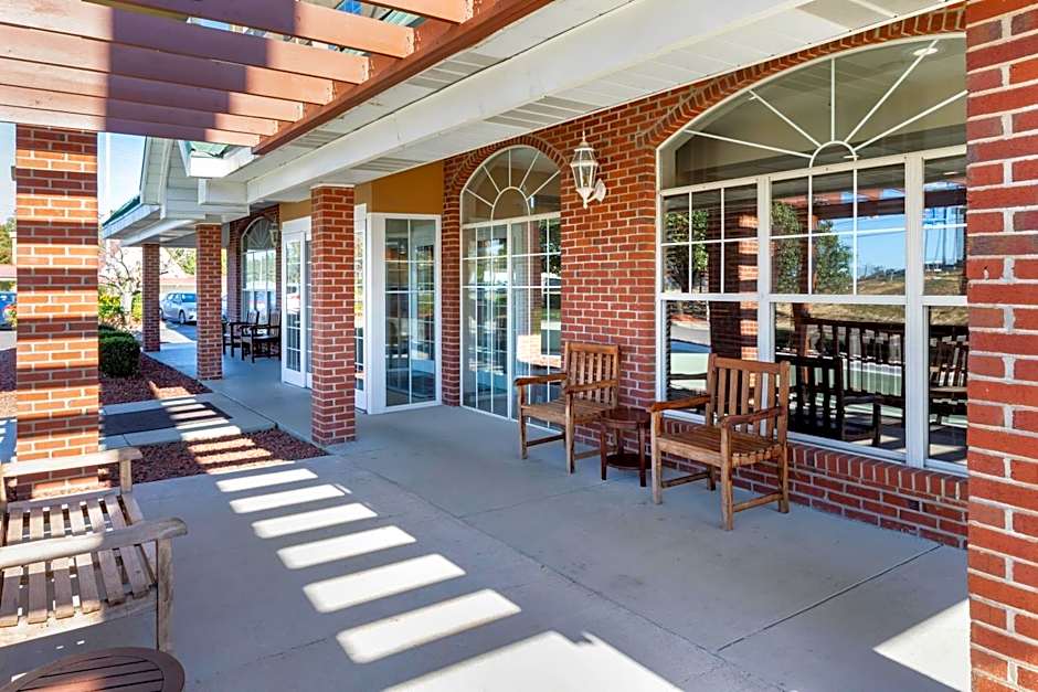 Country Inn & Suites by Radisson, Lumberton, NC