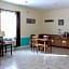 The Bungalows Hotel & Event Center at Lakeline Austin / Cedar Park