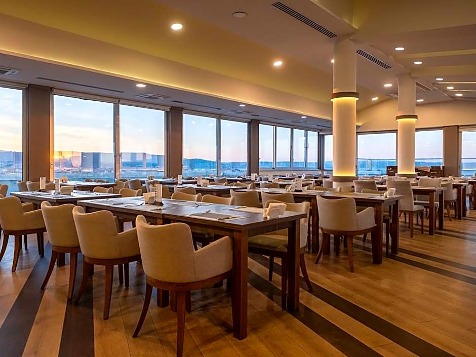 Parion Hotel
