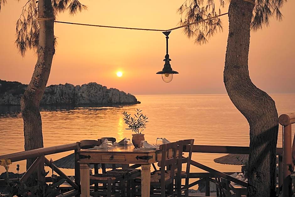 Nobelos Seaside Lodge