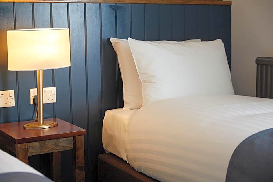 Kings Head by Chef & Brewer Collection