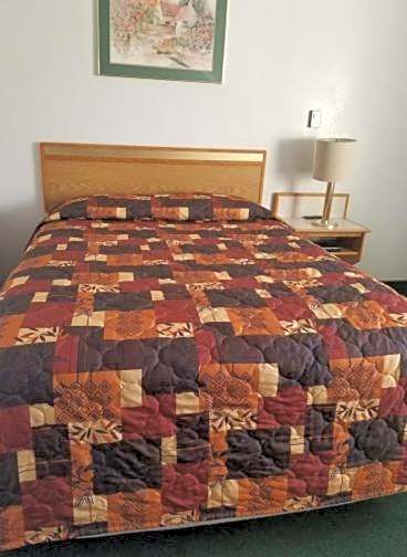 Oregon Trail Motel and Restaurant