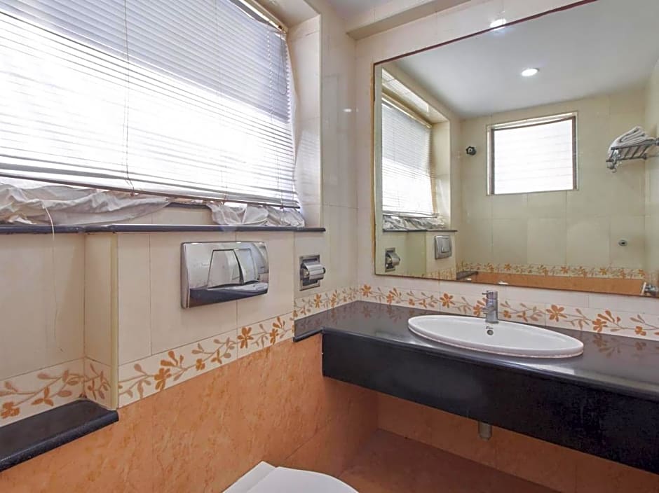 Lotus Bay View Hotel