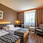 Expo Hotel