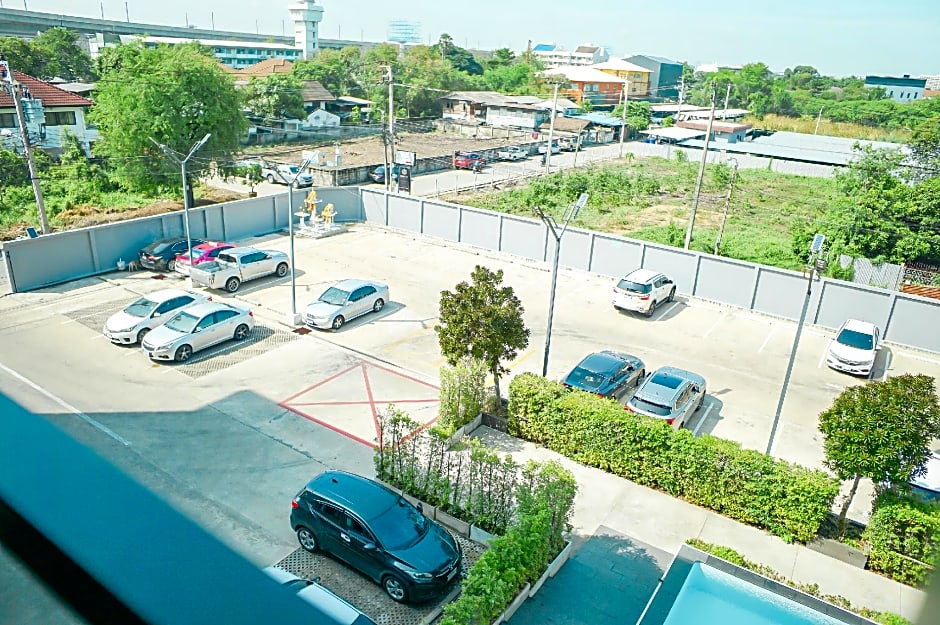 The Iconic Hotel Don Mueang Airport