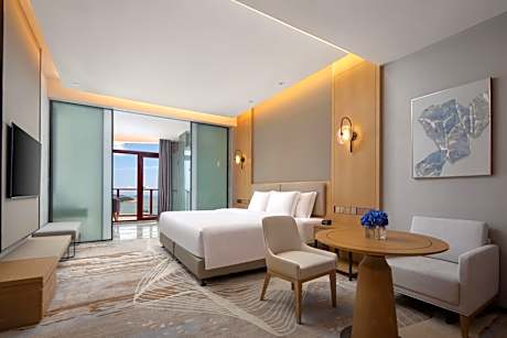 King Room with Side Sea View - Non-Smoking