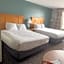 Duluth Inn & Suites Near Spirit Mountain