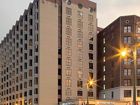 DoubleTree by Hilton Hotel Memphis Downtown