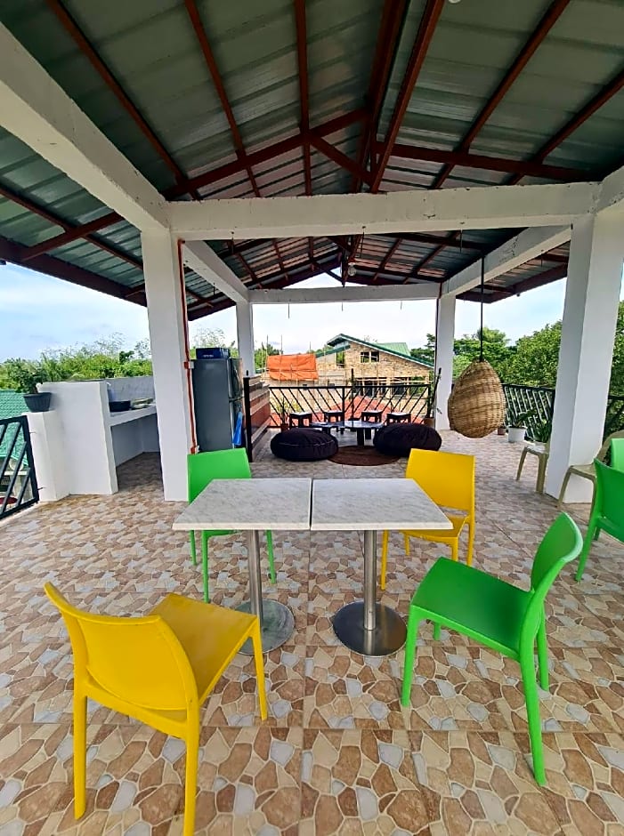 Traditional Filipino Home near 100 Islands Wharf