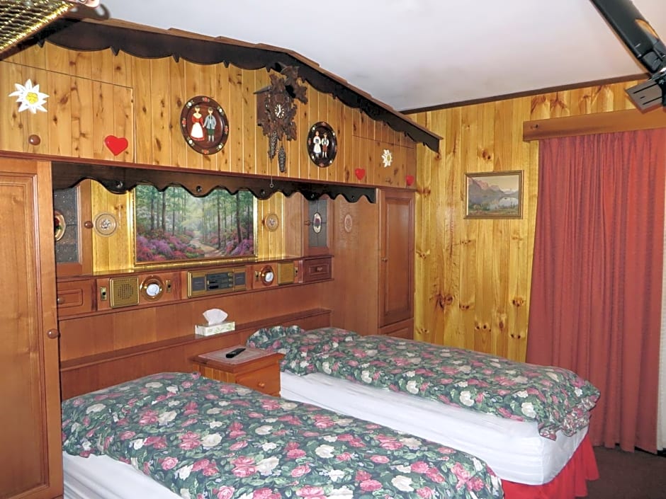 Karelia Alpine Lodge