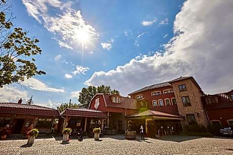 Oławian Hotel