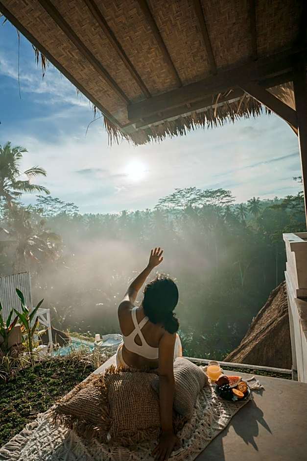 Woywoy Escape Bresela Adults Only