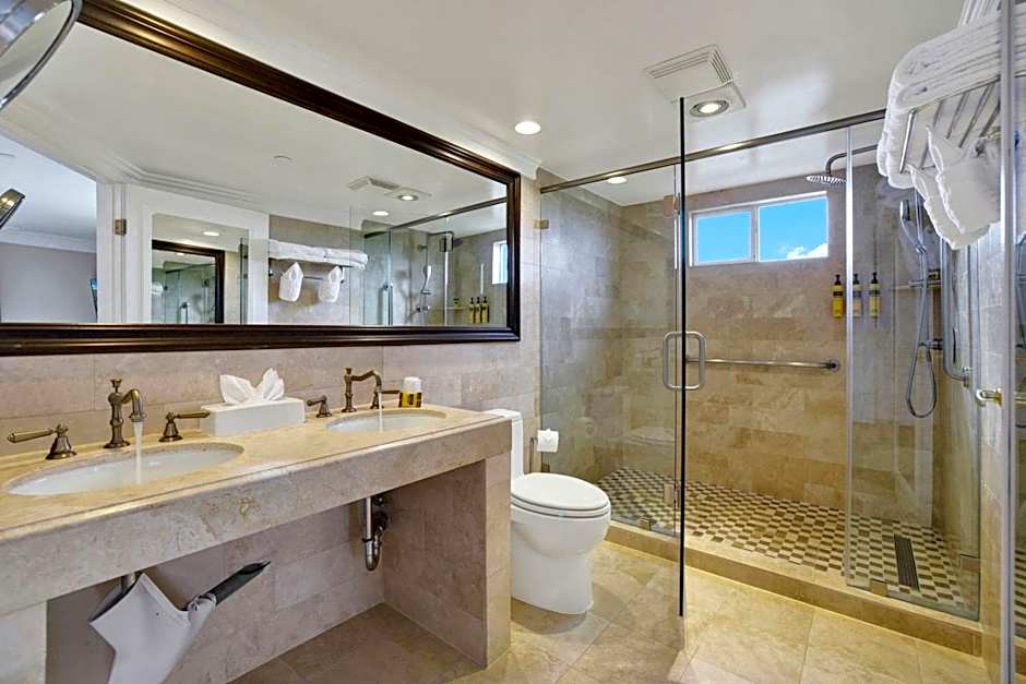 Best Western Plus Sunset Plaza Hotel