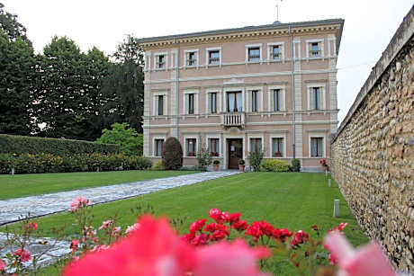 Hotel Villa Maternini