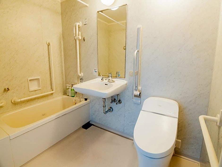 Quintessa Hotel Kokura Comic & Books