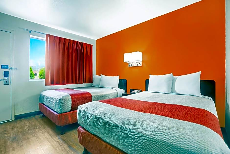 Motel 6-Grants, NM