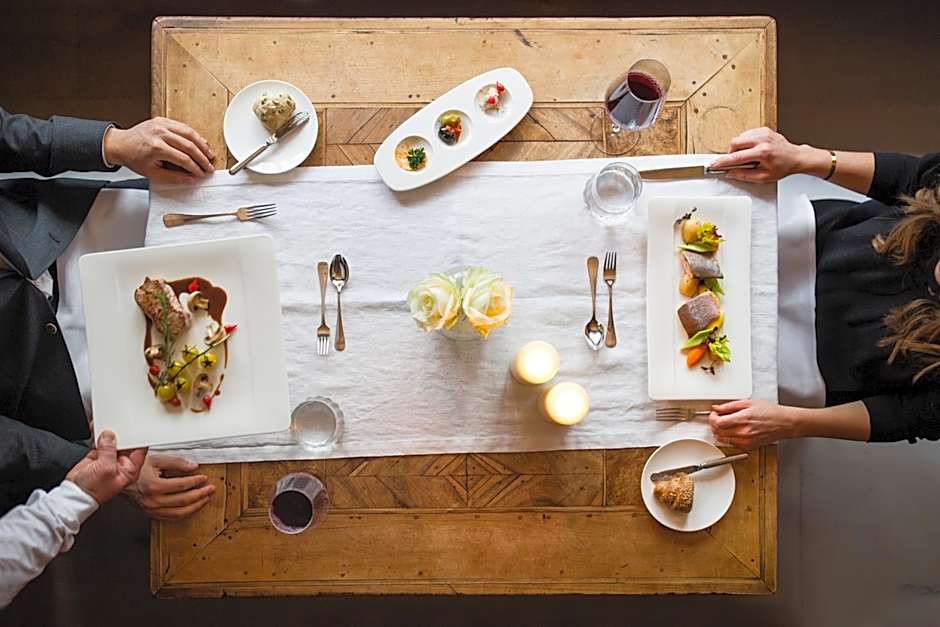 ElisabethHotel Premium Private Retreat- Adults only