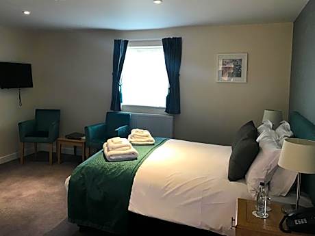 Deluxe Double Room with Bath